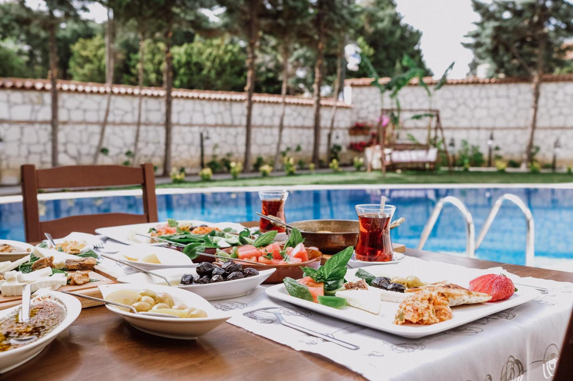 Otel Deruni Ilica 3*