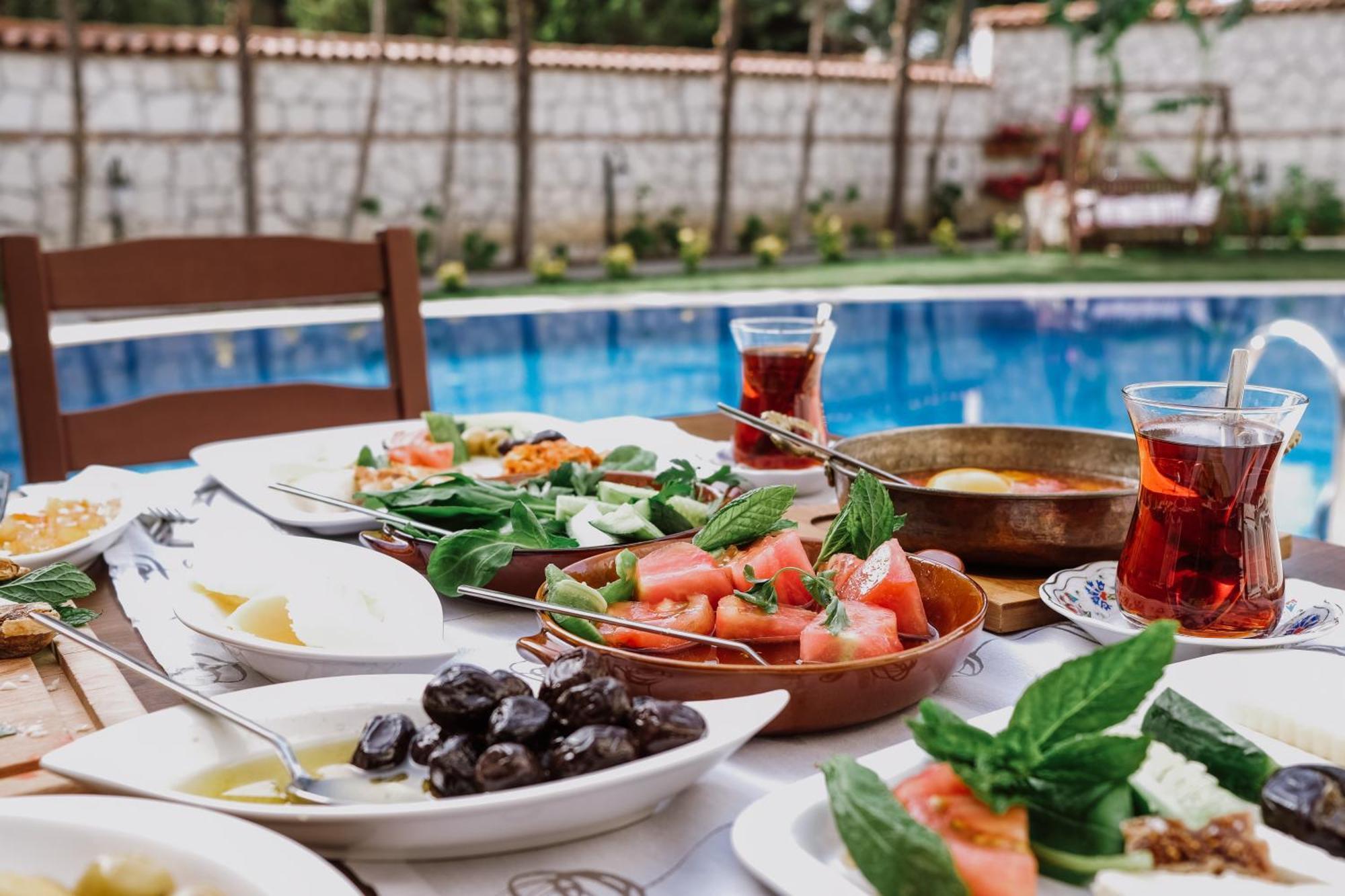 Otel Deruni Ilica İzmir