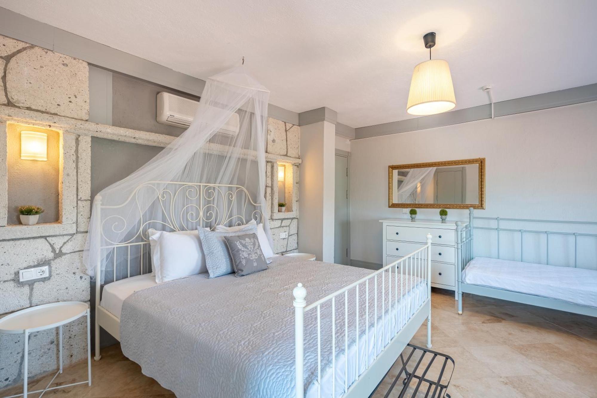 Hotel Deruni Ilica İzmir