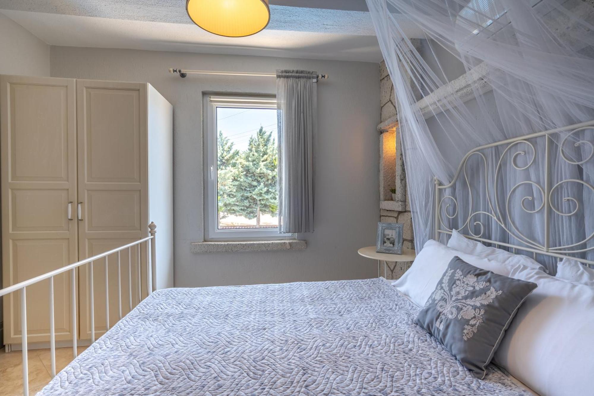 Deruni Ilica 3* İzmir